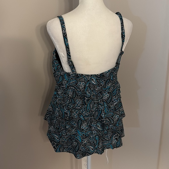 Island Escape Tankini - Picture 2 of 6